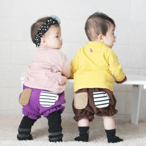 キュートなベビーのかぼちゃパンツ